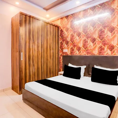 Hotel O Realone Residency